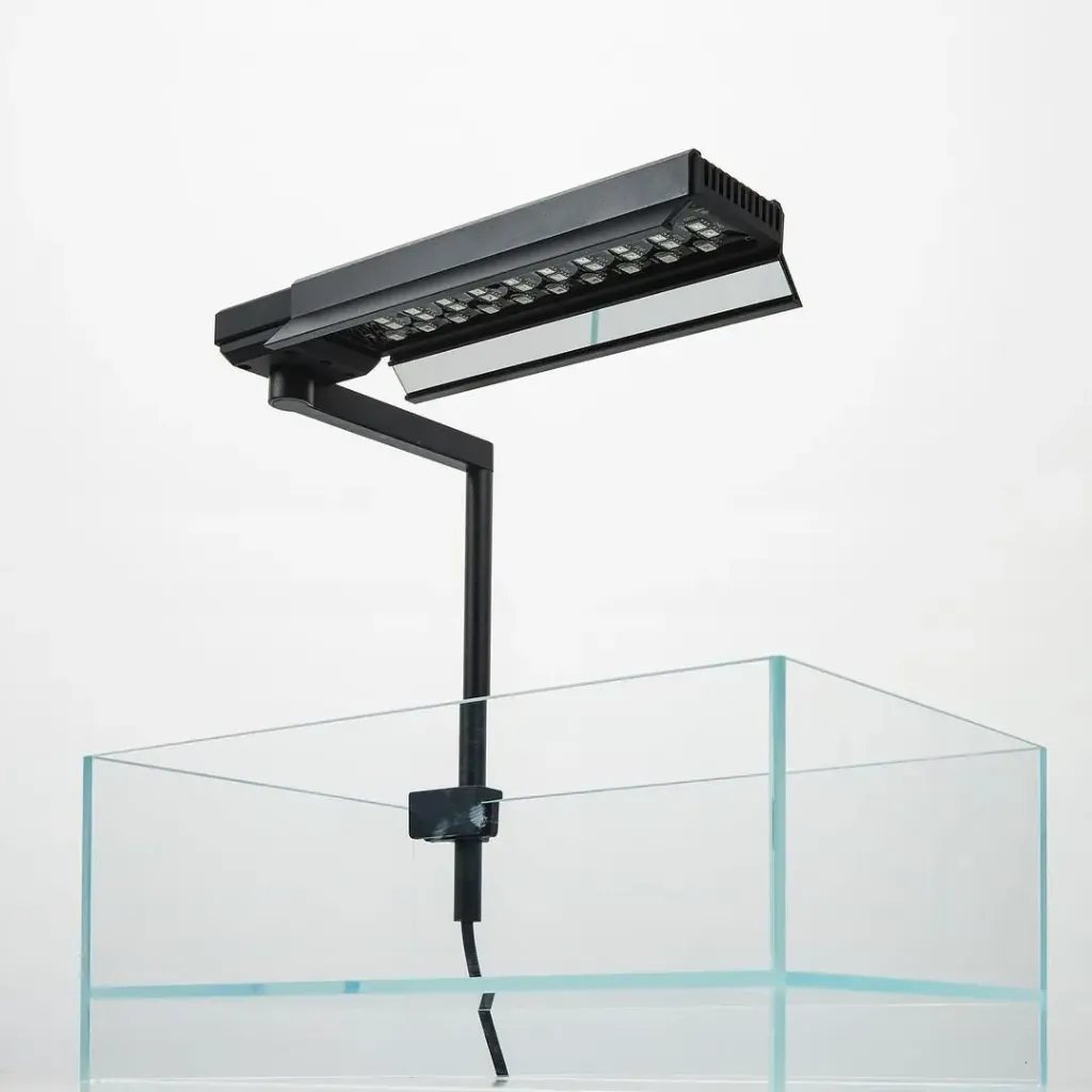 CII-RGB-accessories--shade-with-mirror-Chihiros-Aquatic-Studio-1661133560.webp